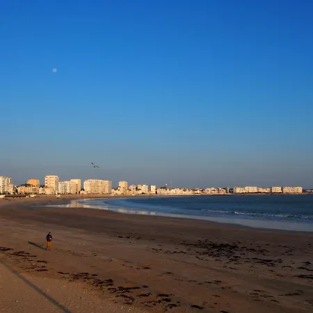 Les Sables-d'olonne, 2 Pieces, 5 Personnes - Fr-1-92-635 *